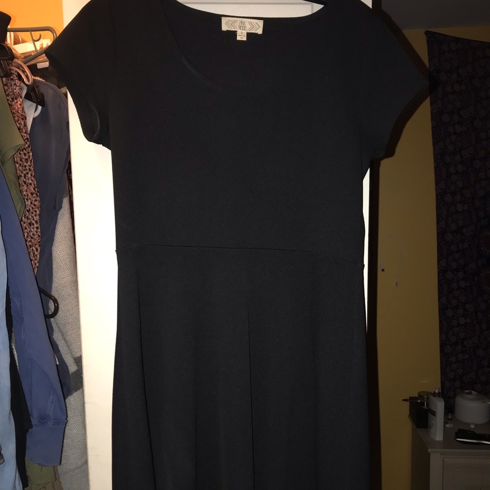 Black plain dress